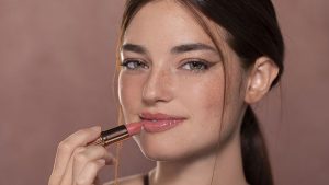 آرایش مات و مخملی برای پوست های چرب