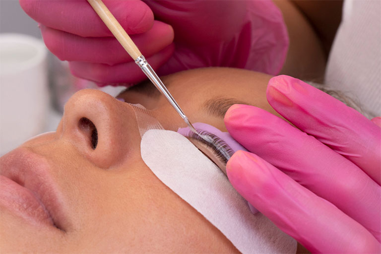 آموزش قدم به قدم ریموو اکستنشن مژه